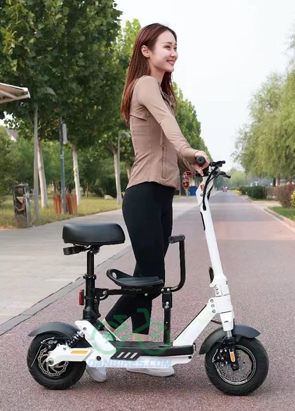 xe scooter điện gấp gọn tank yunfu có thể gắn thêm phụ kiện ghế trẻ em 