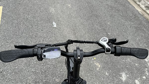 XE ĐẠP ĐIỆN G-FORCE T41 THỂ THAO ĐỊA HÌNH, THIẾT KẾ GẤP GỌN (750W) 14 CỤM GHI ĐÔNG XE ĐẠP ĐIỆN G-FORCE T41 TRANG BỊ MÀN HÌNH LCD HIỂN THỊ THÔNG SỐ, BỘ ĐỀ TĂNG GIẢM 7 CẤP, PHANH, TAY NẮM THIẾT KẾ CHỐNG MỎI CÙNG NÚT BẤM CÒI ĐÈN ĐẦY ĐỦ